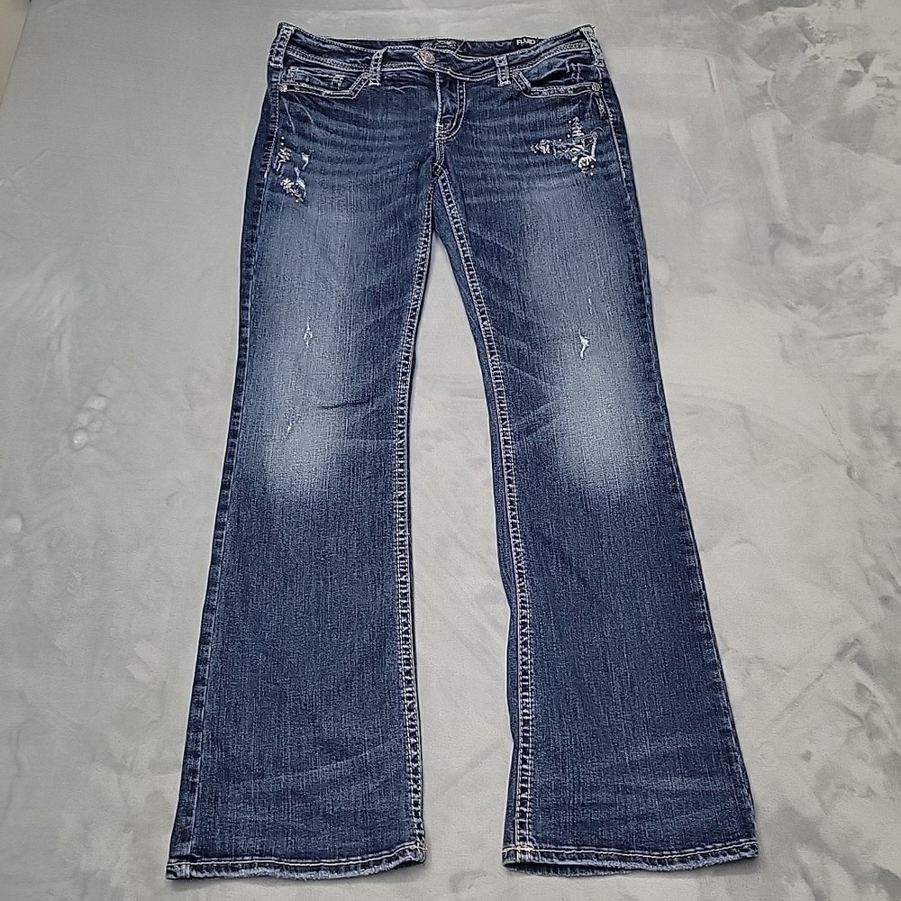 Silver Jeans Jeans Womens 33 Blue Tuesday Low Boot Distressed Y2K Embellished